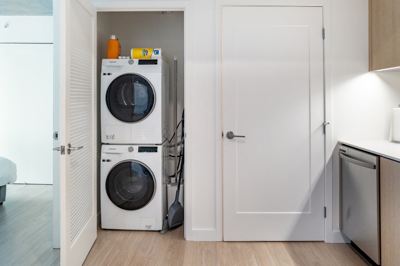 Building Photo - 1 Brady St