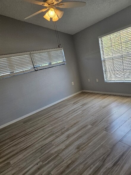 Building Photo - 6391 Gateway Ave