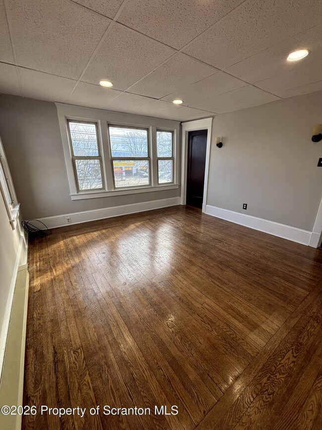 Building Photo - 942 Wyoming Ave