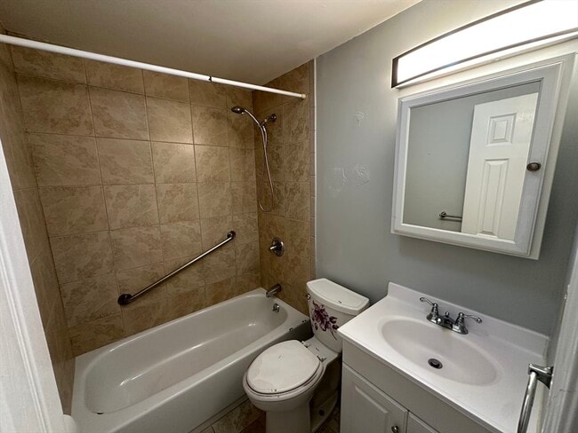 Building Photo - 78-80 Park Ave