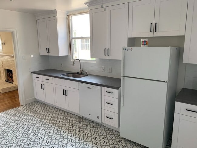 Building Photo - Updated, One of a Kind 2 Bed / 1 Bath Home...