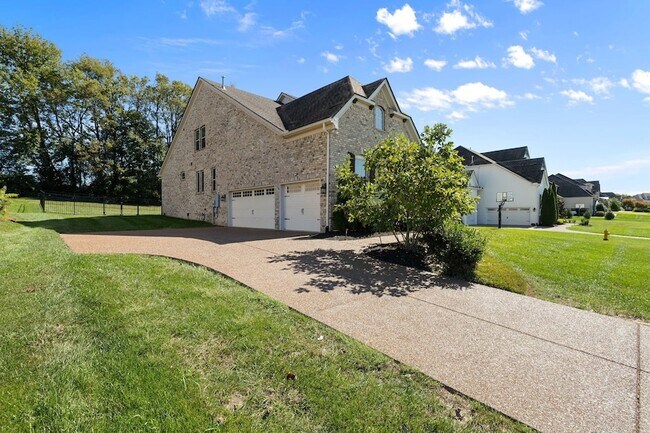 Building Photo - 4155 Old Light Cir