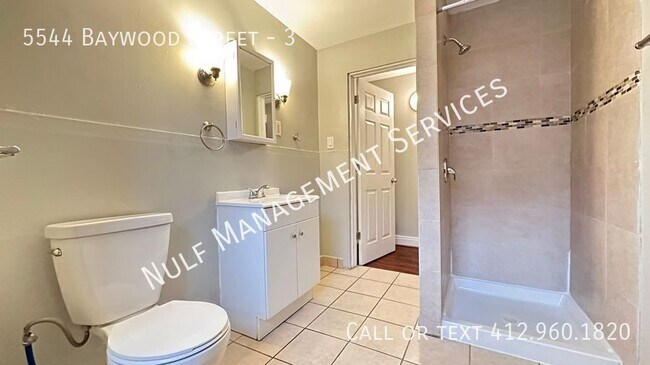 Building Photo - 5544 Baywood St