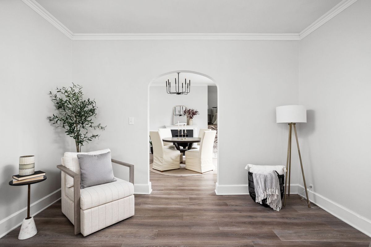 Building Photo - 4001 Broadway St