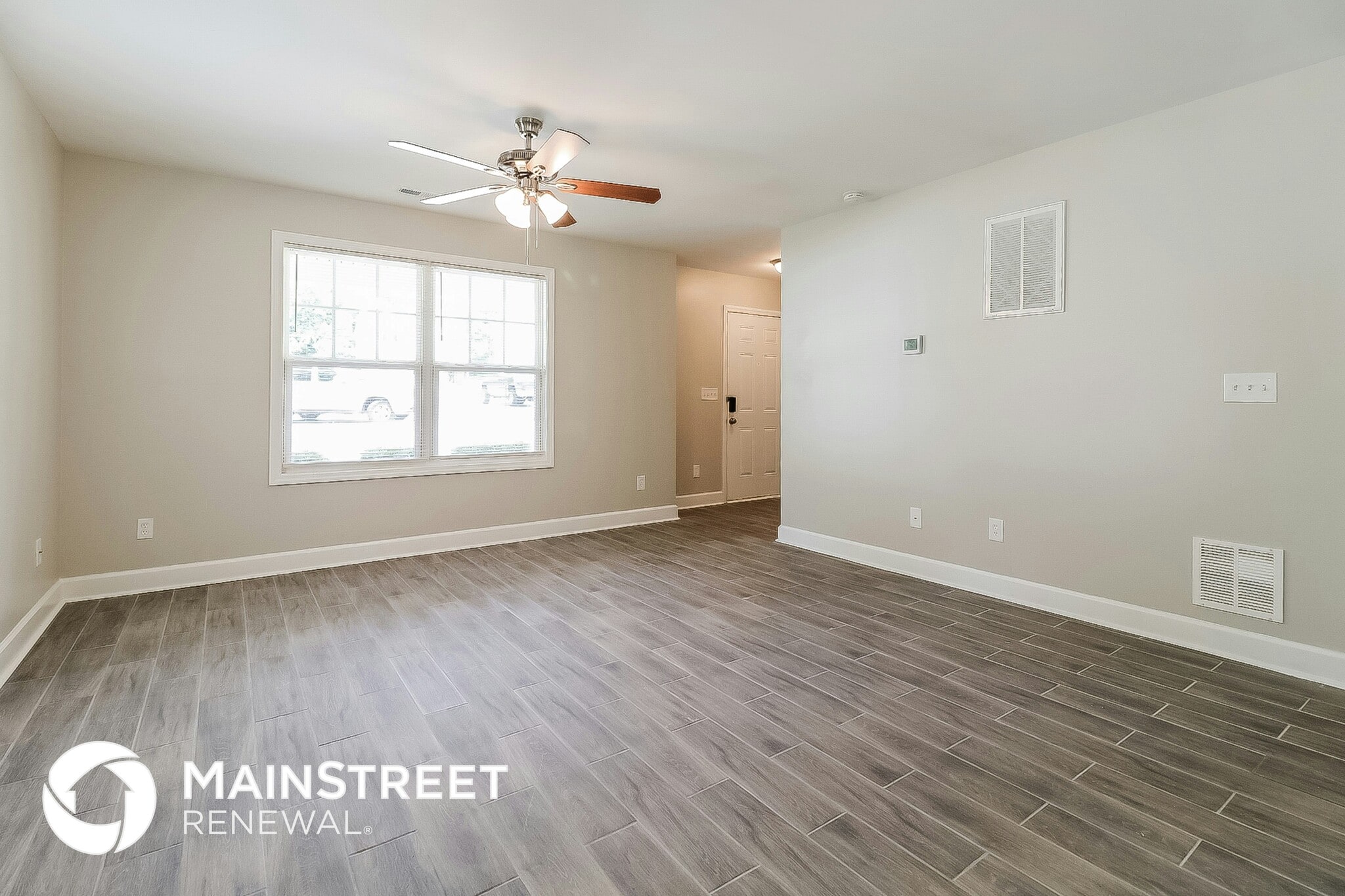 Building Photo - 1852 Mayridge Ln