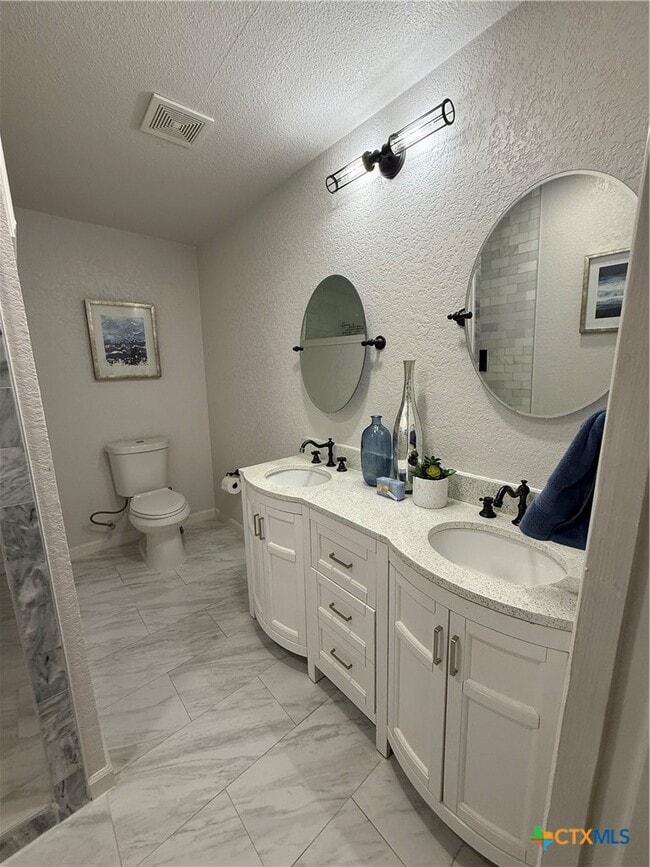 Building Photo - 1428 Lee St