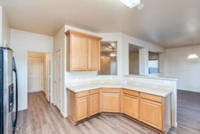 Building Photo - 5913 E Sanderling Dr