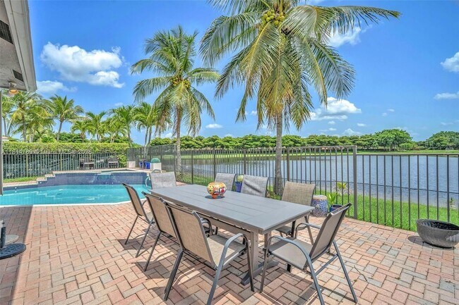 Building Photo - 1737 Harbor View Cir