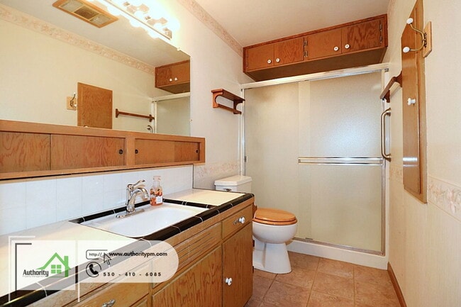 Building Photo - 4465 Red Bluff St