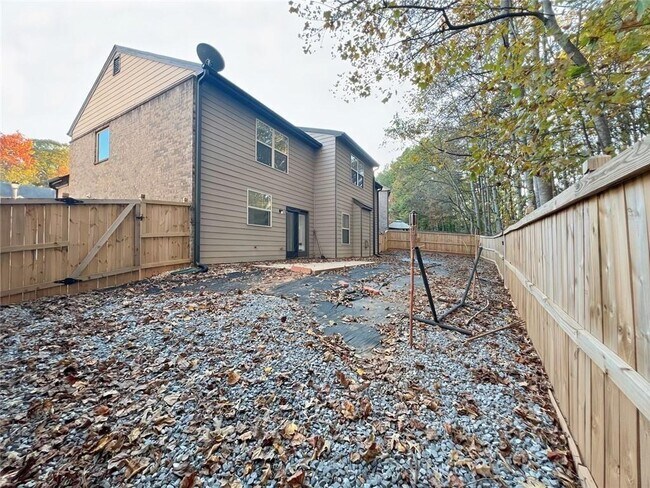 Building Photo - 2416 Peach Shoals Cir