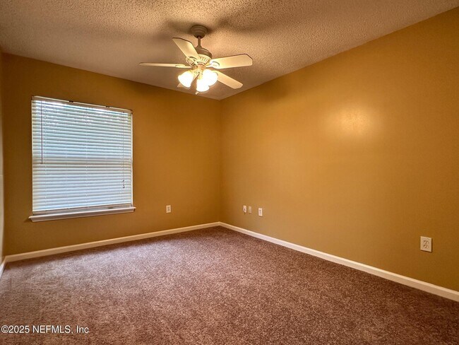 Building Photo - 1318 Yellow Jacket Ct