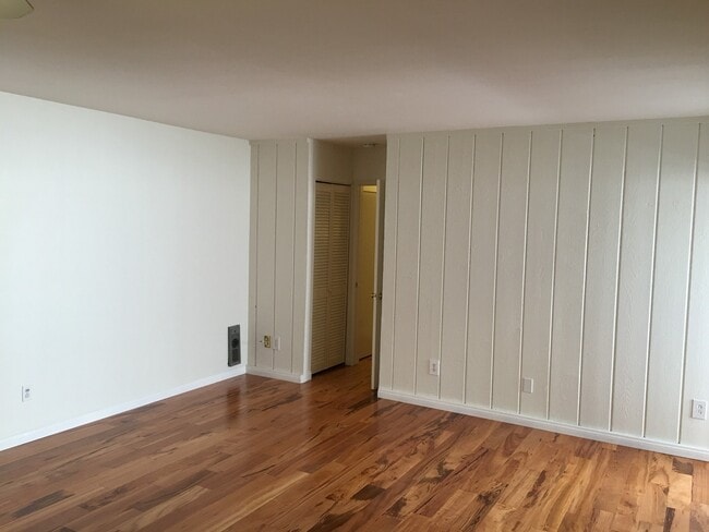 Primary Photo - Must See Clairemont Condo!