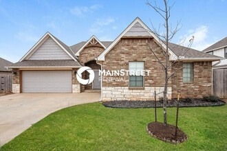 Building Photo - 3 Bedroom Pet-Friendly Home in Yukon, OK with Main Street Renewal