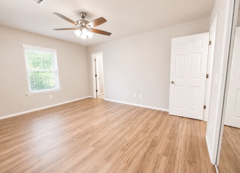 Building Photo - 1 Mills Ln