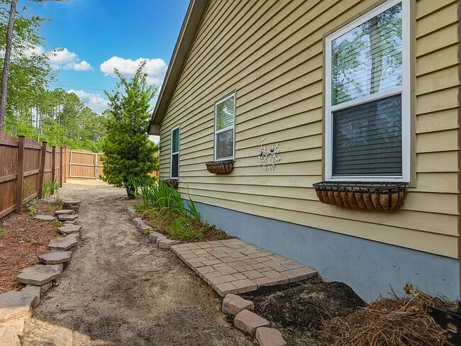 Building Photo - 107 Westpointe Ct