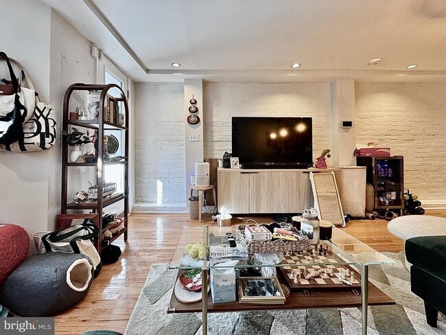 Building Photo - 2017 13th St NW