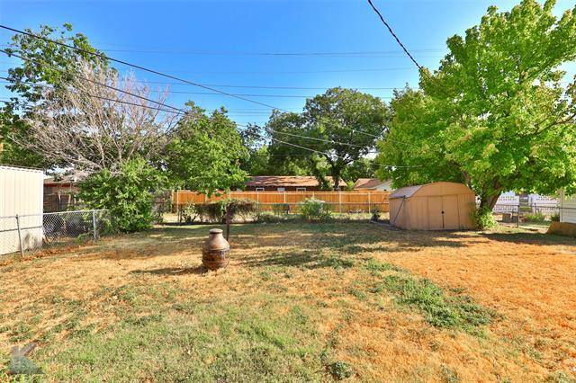 Building Photo - 2610 S 39th St