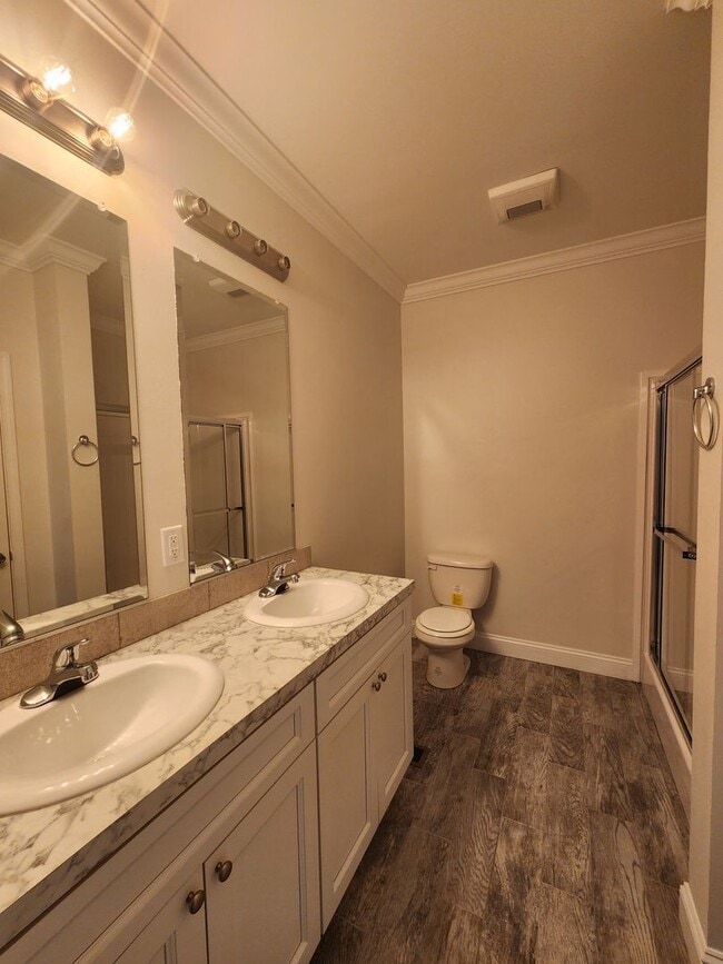 Building Photo - 68 Brevard Knoll Dr