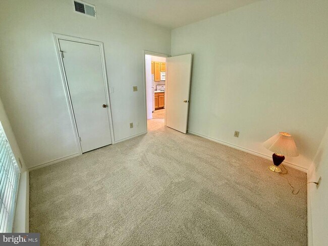 Building Photo - 12155 Penderview Terrace