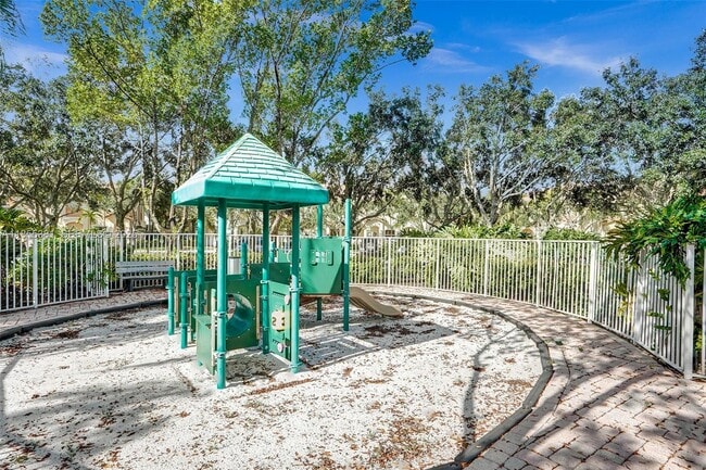 Building Photo - 2613 SW 83rd Terrace