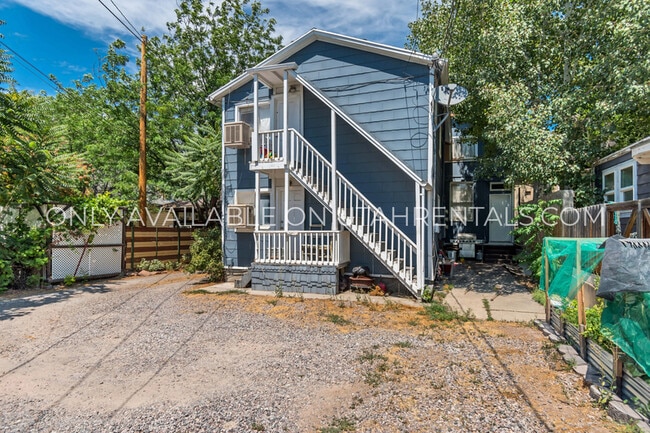 Building Photo - 1040 E 200 S