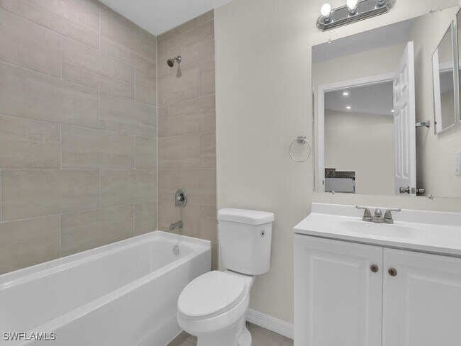 Building Photo - 1515 SW 48th Terrace