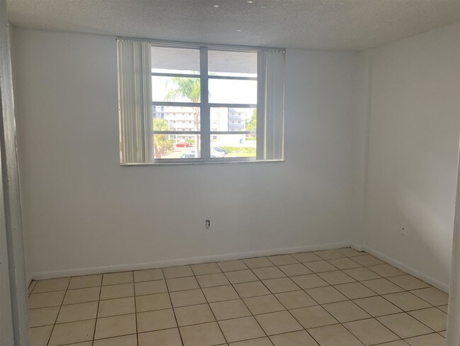 Building Photo - 14170 SW 84th St
