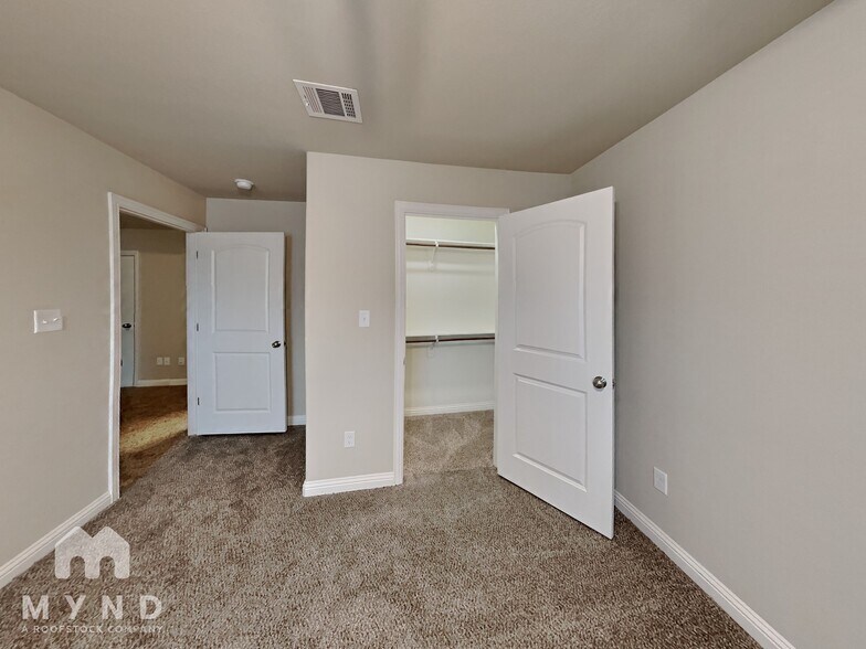 Building Photo - 763 Rolling Terrace Cir