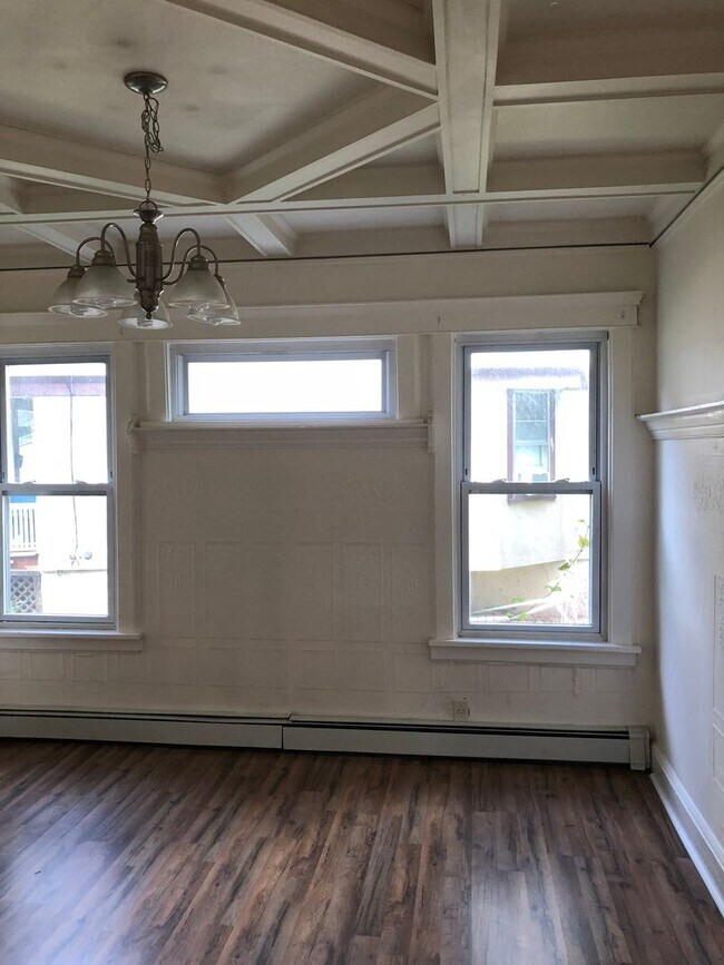 Building Photo - 41LA