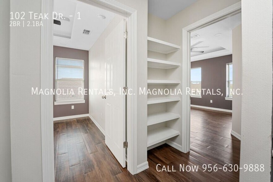 Building Photo - 102 Teak Dr