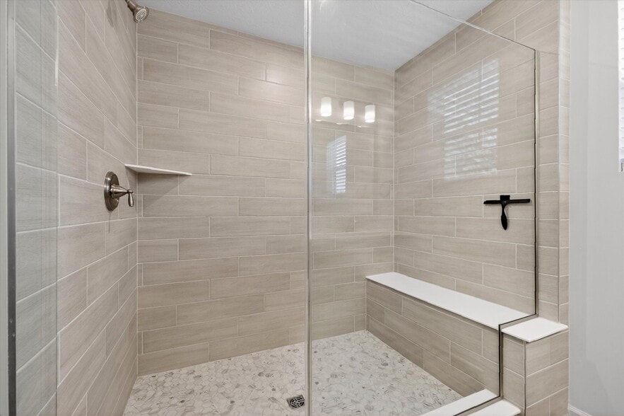 Building Photo - 10942 Haflinger Dr