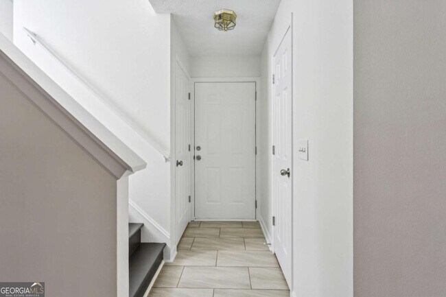 Building Photo - 300 Carrington Way