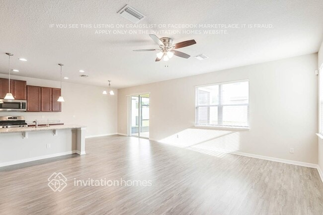 Building Photo - 12233 Blue Pacific Dr