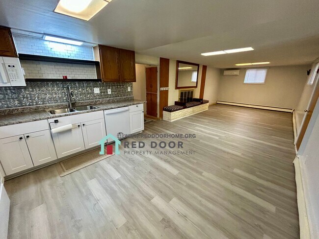 Building Photo - 3115 8th Ave N