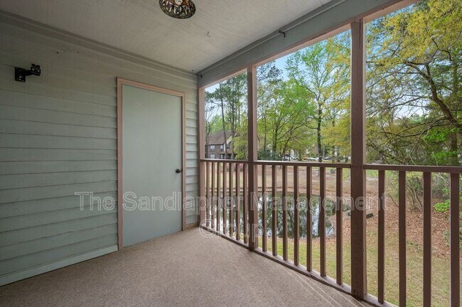 Building Photo - 7955 Timbercreek Ln