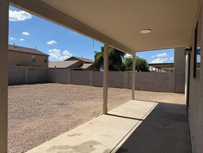 Building Photo - San Tan Valley 4Bd/2.5Ba, 2044 sqft, Skyli...