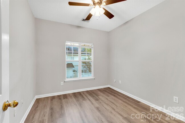 Building Photo - 6349 Mallard View Ln