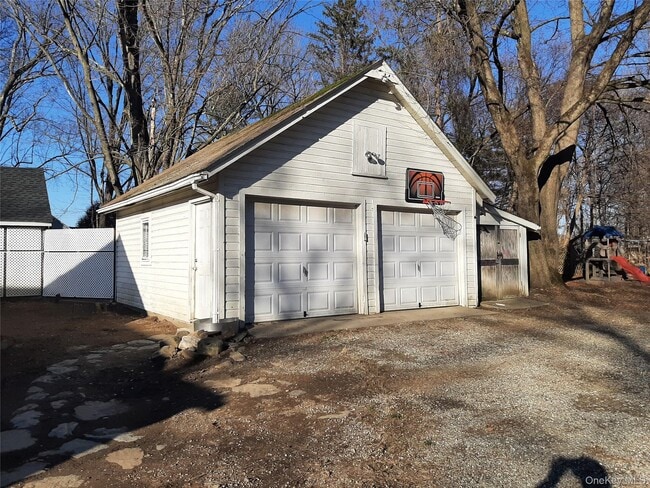 Building Photo - 1288 NY-9G