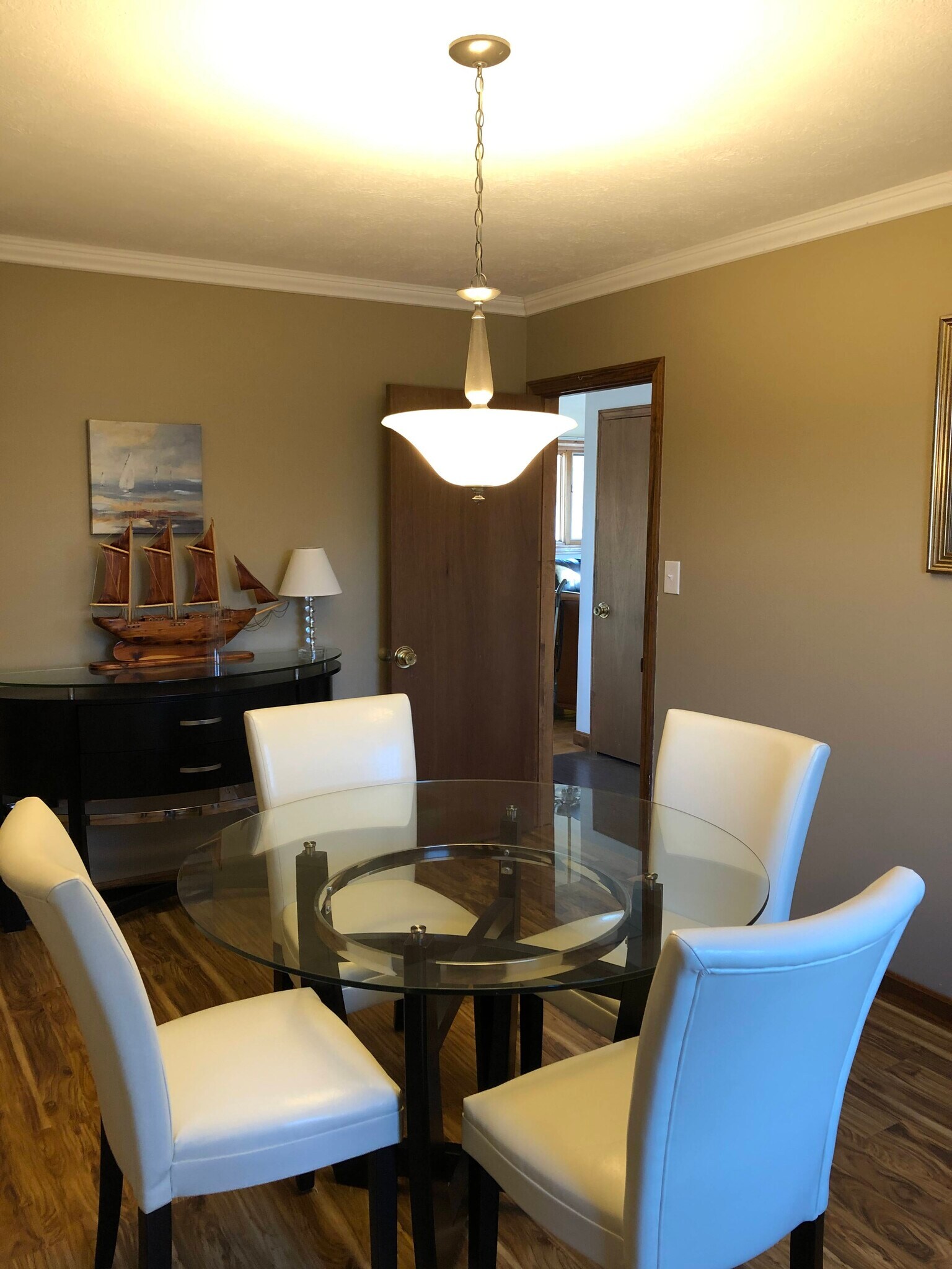 Building Photo - 8 Raymond St