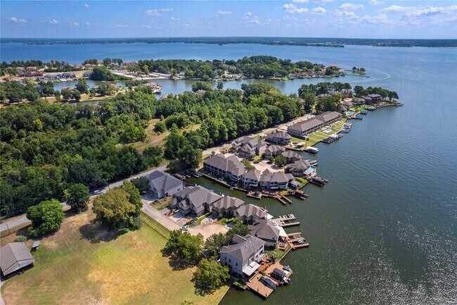 Building Photo - 356 Old Aqua Landing W