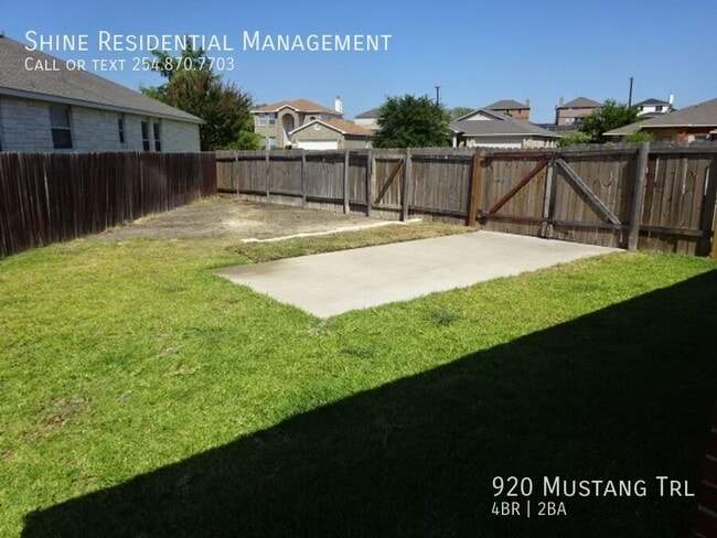 Building Photo - 920 Mustang Trail
