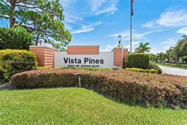 Building Photo - 2600 SE Ocean Blvd