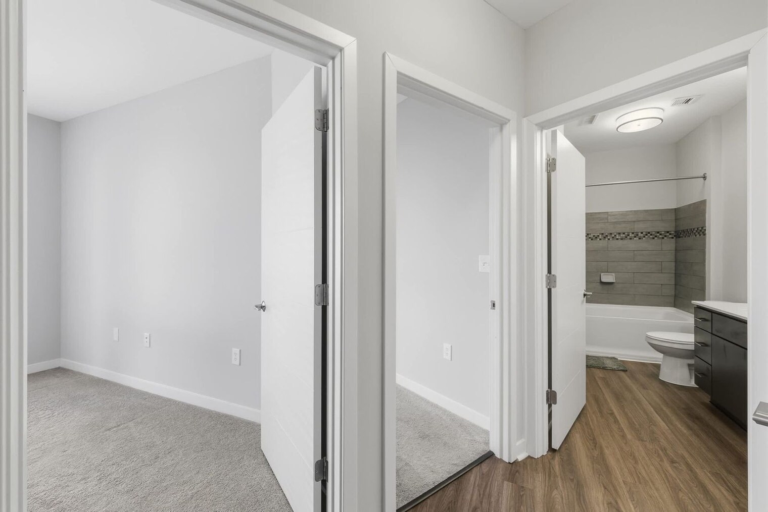 Building Photo - 421 E Market St