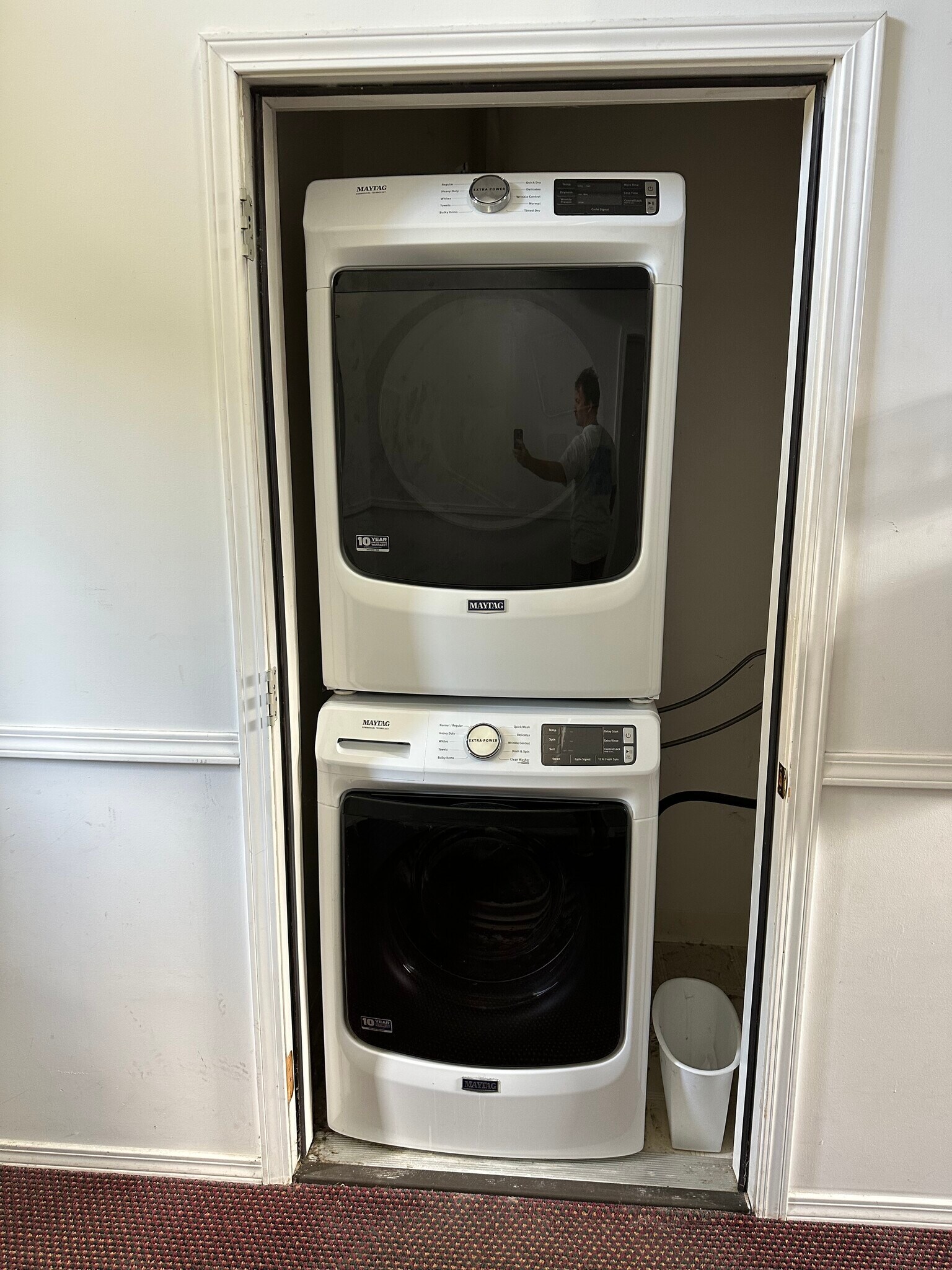 Free Laundry - 3506 Kentucky Ave
