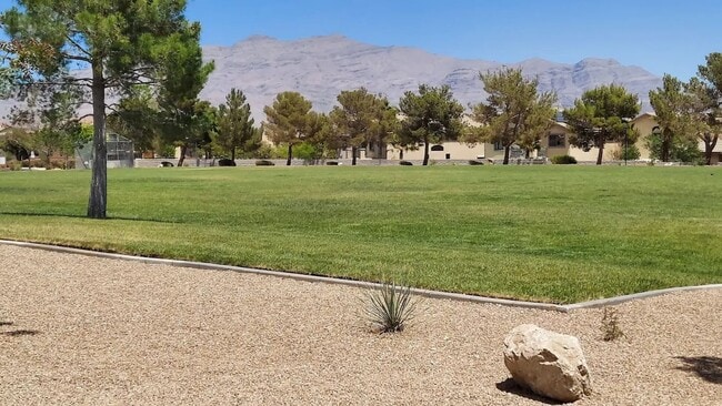 Building Photo - 8250 N Grand Canyon Dr