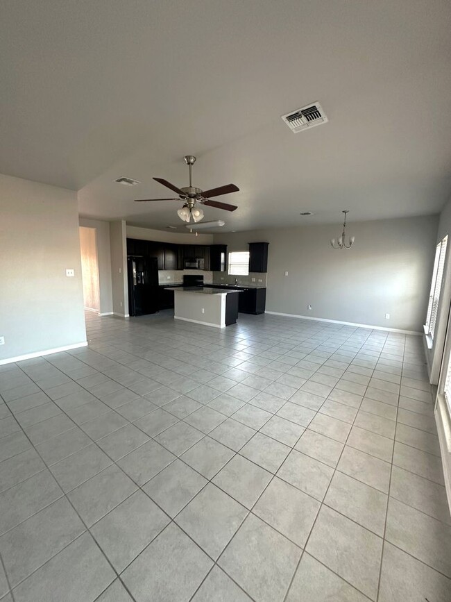 Building Photo - Newer 4 Bedroom in Temple Tx