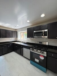 Building Photo - 2530 W Fitch Ave