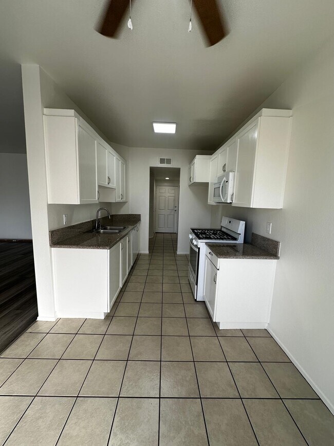 Building Photo - 4343 Whitsett Ave