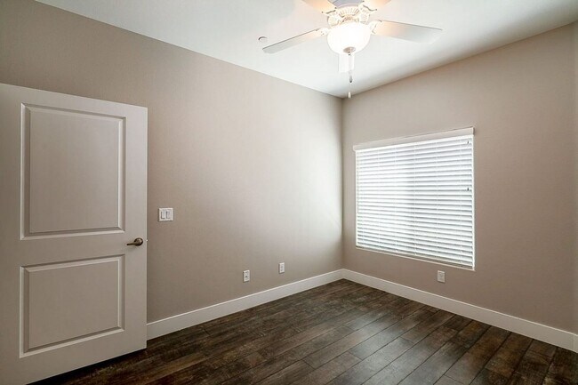 Building Photo - 845 Pantara Pl