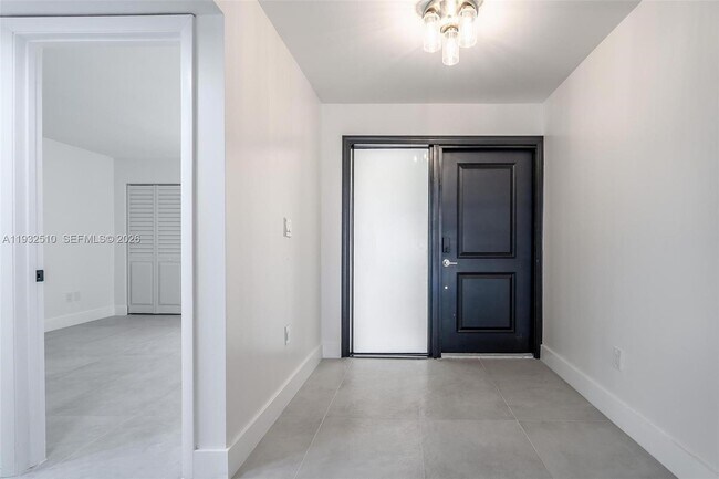 Building Photo - 8708 SW 79th Pl